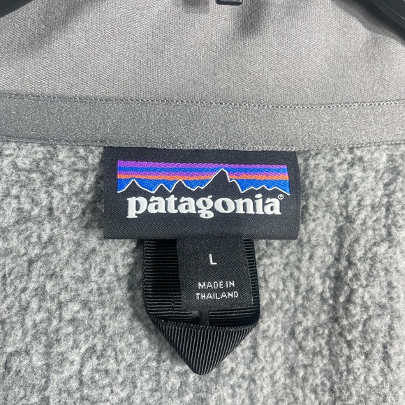 Patagonia®
Men's Better Sweater® Ribbed Knit Sweater
1/4 zipper,‎ size L - Picture 8 of 8